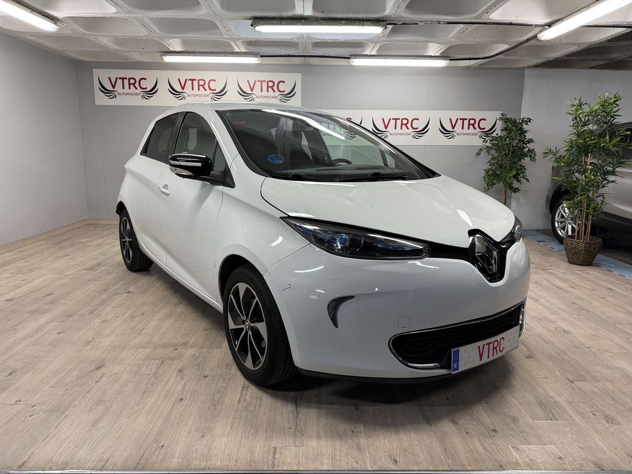 Renault Zoe Intens 40 R90 68kW, 68kW/92 PS, 5 Doors  - Foto 1