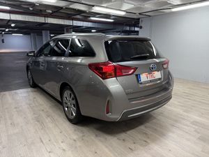 Toyota Auris Hybrid Advance  - Foto 17