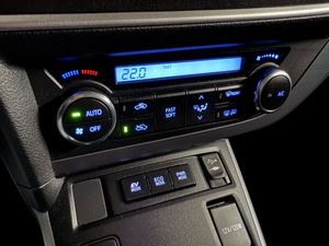 Toyota Auris Hybrid Advance  - Foto 21