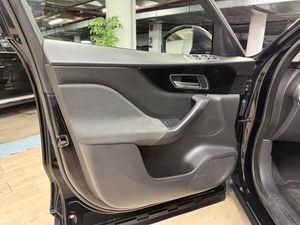 Jaguar F-Pace 2.0d AWD 16V  - Foto 10