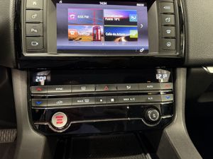 Jaguar F-Pace 2.0d AWD 16V  - Foto 24