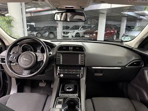 Jaguar F-Pace 2.0d AWD 16V  - Foto 15