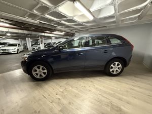 Volvo XC60 D3  MOMENTUM  - Foto 8
