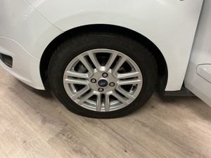 Ford Tourneo Courier 1.0 EcoBoost Sport  - Foto 9