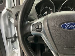 Ford Tourneo Courier 1.0 EcoBoost Sport  - Foto 22