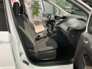 Ford Tourneo Courier 1.0 EcoBoost Sport  - Foto 11