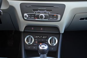 Audi Q3 2.0 Tdi 140cv Ambition  - Foto 14
