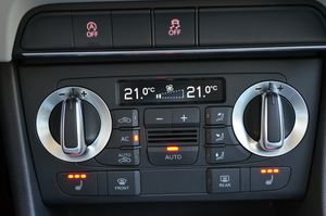 Audi Q3 2.0 Tdi 140cv Ambition  - Foto 27