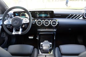 Mercedes CLA AMG 45 S 8G-DCT 4Matic+ 422cv  - Foto 6