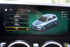 Mercedes Clase B 200d 8G-DCT 150cv AMG  - Foto 86