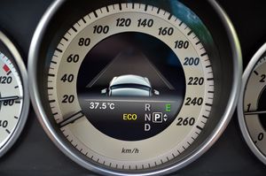 Mercedes Clase E 220 Cdi Avantgarde 7G-Tronic 170cv  - Foto 26