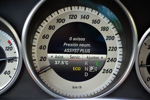 Mercedes Clase E 220 Cdi Avantgarde 7G-Tronic 170cv  - Foto 30