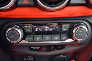 Nissan Juke 1.0 DIG-T 117cv DCT N-Design Active Bitono  - Foto 24