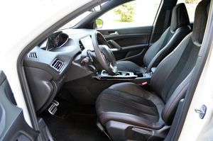 Peugeot 308 2.0 BlueHDI 180cv EAT8 GT  - Foto 7