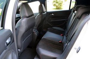 Peugeot 308 2.0 BlueHDI 180cv EAT8 GT  - Foto 8