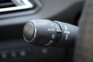 Peugeot 308 2.0 BlueHDI 180cv EAT8 GT  - Foto 24
