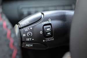 Peugeot 308 2.0 BlueHDI 180cv EAT8 GT  - Foto 25