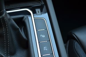 Volkswagen Passat Variant 2.0 Tdi 190cv DSG R-Line  - Foto 83