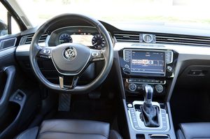 Volkswagen Passat Variant GTE PHEV 218cv  - Foto 13