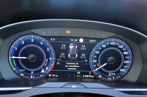 Volkswagen Passat Variant GTE PHEV 218cv  - Foto 29