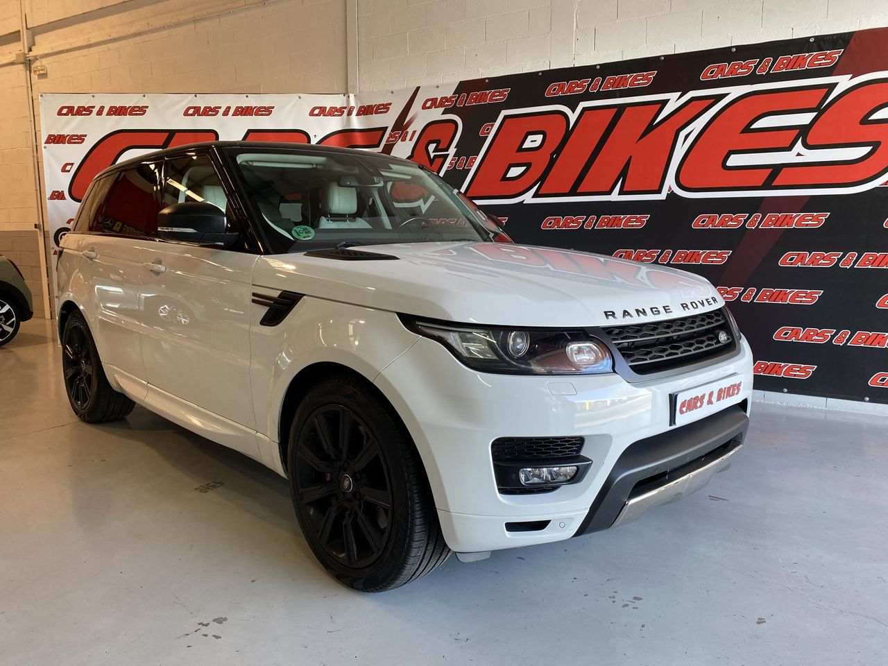 Land-Rover Range Rover Sport 3.0 SDV6 306cv HSE Dynamic  - Foto 1