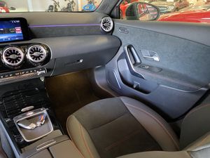 Mercedes Clase A  250 e AMG LINE  - Foto 29