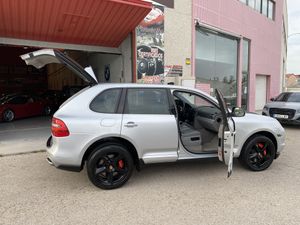 Porsche Cayenne Turbo 500CV - Foto 27