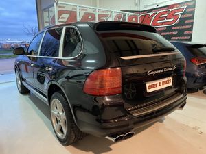 Porsche Cayenne Turbo S 5p.  - Foto 21