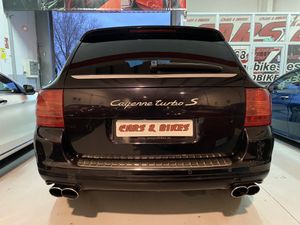 Porsche Cayenne Turbo S 5p.  - Foto 22