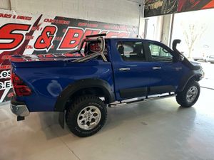 Toyota Hilux 2.4 D4D Cabina Doble VX  - Foto 40