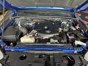 Toyota Hilux 2.4 D4D Cabina Doble VX  - Foto 11