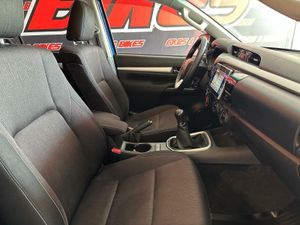 Toyota Hilux 2.4 D4D Cabina Doble VX  - Foto 16