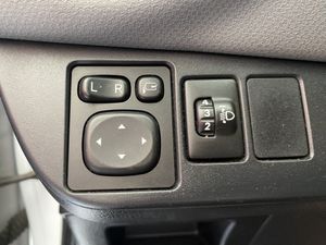Toyota Yaris Hybrid Active  - Foto 16