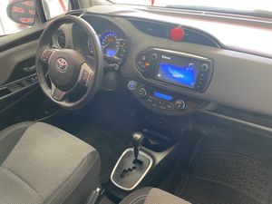 Toyota Yaris Hybrid Active  - Foto 14
