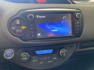 Toyota Yaris Hybrid Active  - Foto 19