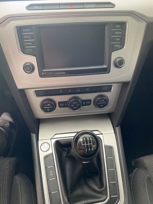 Volkswagen Passat Variant Edition 2.0 TDI 110kW150CV BMT  - Foto 16