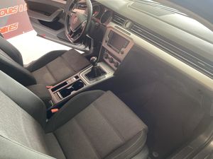 Volkswagen Passat Variant Edition 2.0 TDI 110kW150CV BMT  - Foto 17