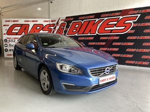 Volvo V60 2.0 D3 Momentum  - Foto 2