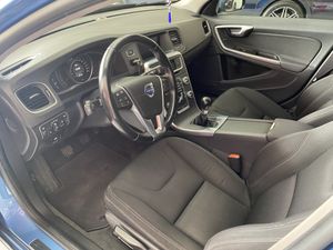 Volvo V60 2.0 D3 Momentum  - Foto 10