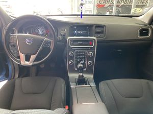 Volvo V60 2.0 D3 Momentum  - Foto 15
