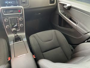 Volvo V60 2.0 D3 Momentum  - Foto 20