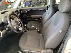 MINI Cooper D  - Foto 13