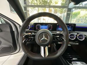 Mercedes Clase A 200 d  - Foto 4