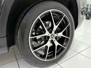 Mercedes GLC 300 e 4MATIC  - Foto 30