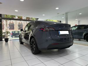 Tesla Model Y Gran autonomía Tracción integral  - Foto 18