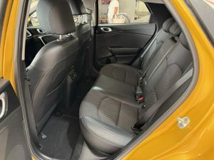 Kia XCeed 1.6 CRDI 115CV  - Foto 13