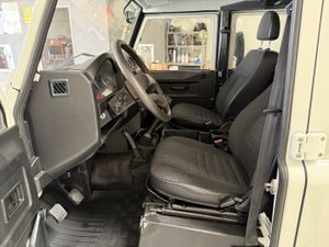 Land-Rover Defender 110   - Foto 8