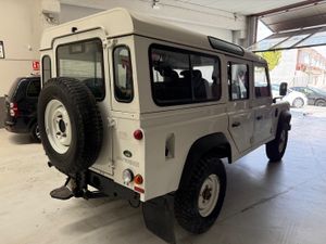 Land-Rover Defender 110   - Foto 4