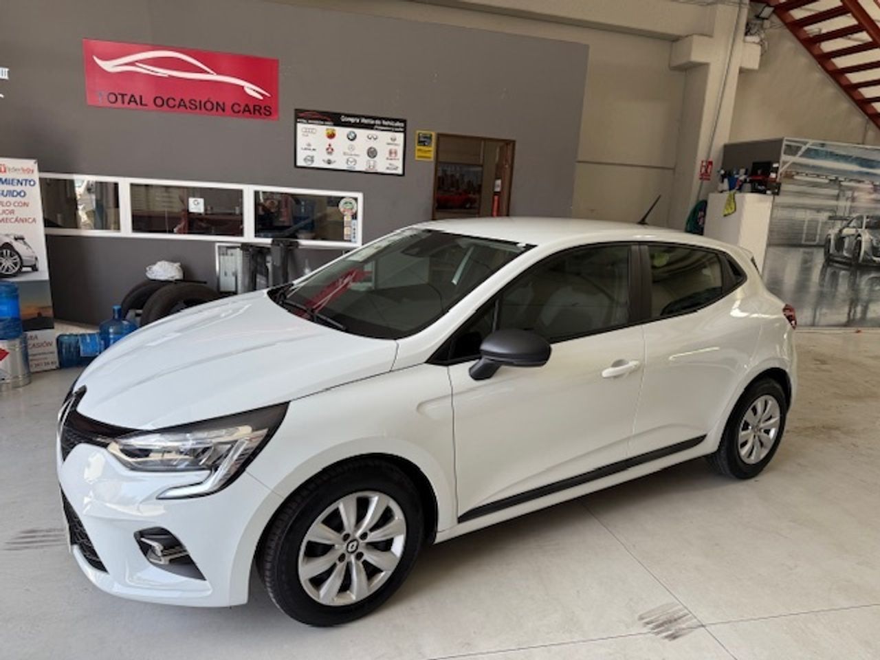 Renault Clio 1.5 BLUE DCI BUSSINES 101CV  - Foto 1