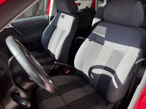 Volkswagen Polo 1.2 75CV GASOLINA  - Foto 9